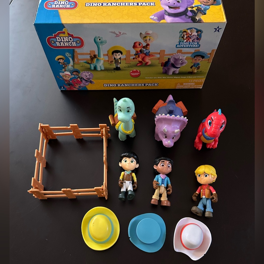 ✅ 5 for $25 - Dino Ranch Toy Set, 13 Pieces Excellent Condition in Box - Picture 3 of 7